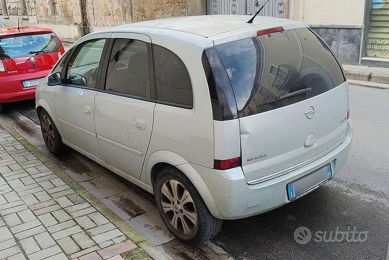 Usata Opel Meriva 75 CV (55 kW) 2008 Grigio Monovolume