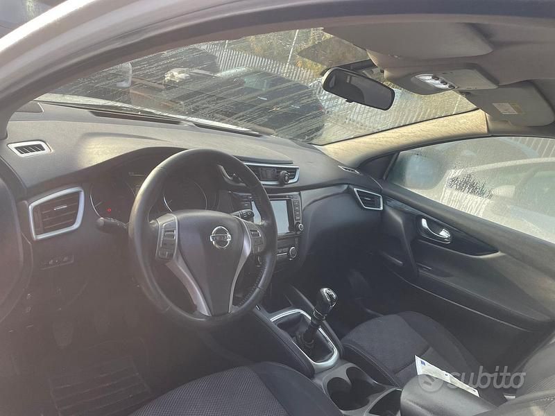 Usata Nissan Qashqai Acenta 110 CV (80 kW) 2015 Nero SUV