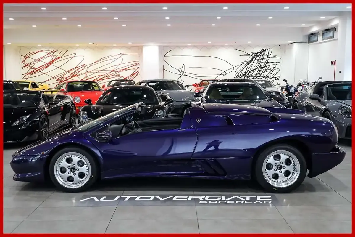 Usata Lamborghini Diablo 530 CV (389 kW) 1998 Blu Cabrio
