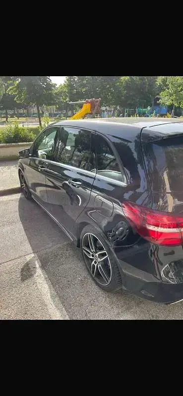 Usata Mercedes B180 Premium 109 CV (80 kW) 2017 Utilitaria