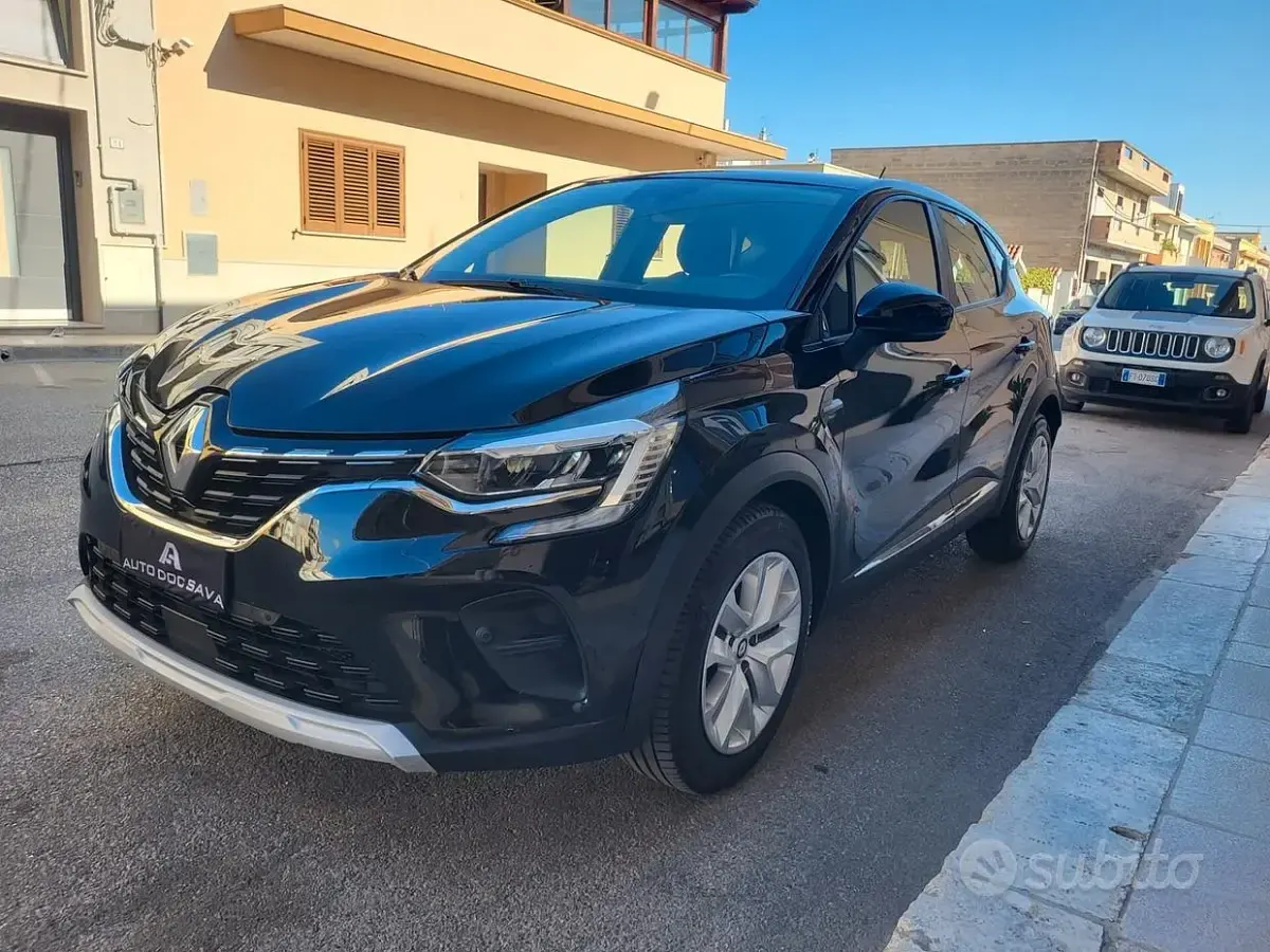 Usata Renault Captur Business 116 CV (85 kW) 2021 Nero SUV