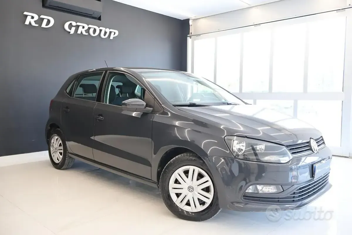 Usata VW Polo Trendline 60 CV (44 kW) 2017 Grigio Berlina