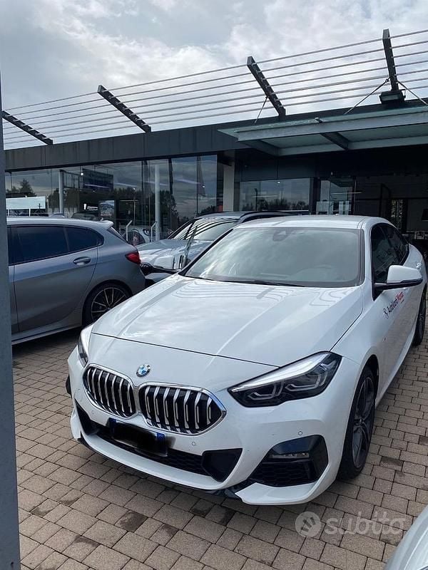 Usata BMW 218 150 CV (110 kW) 2022 Bianco Berlina