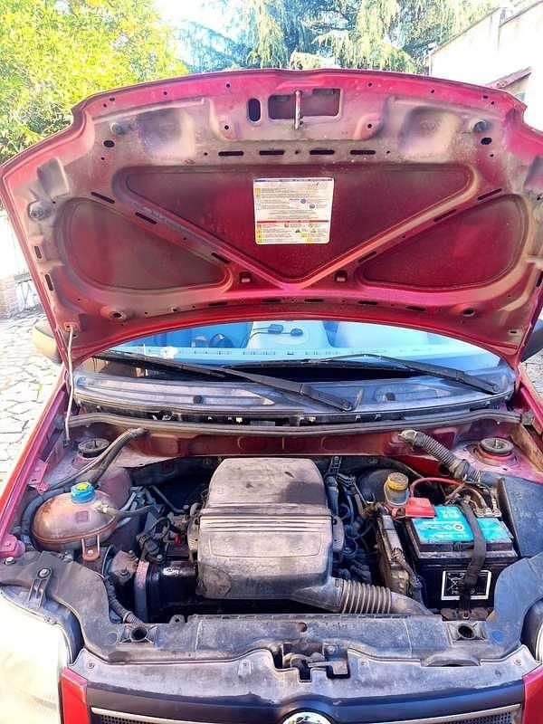 Usata 2004 Fiat Panda Dynamic Utilitaria | 700 € (Super prezzo) - Immagine 1/4