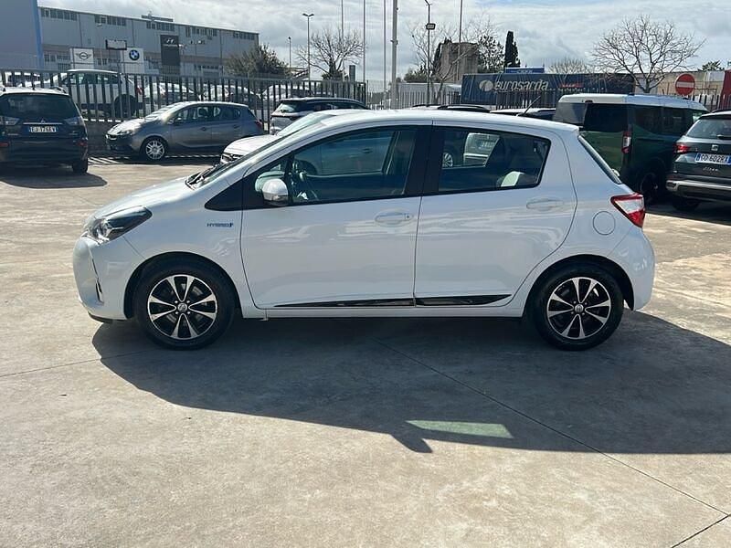 Usata Toyota Yaris Hybrid Active 100 CV (73 kW) 2017 Utilitaria