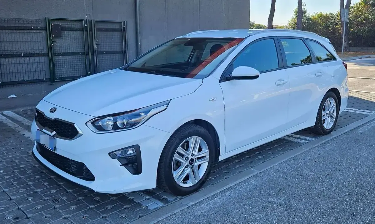 Usata Kia Ceed Sportswagon 116 CV (85 kW) 2019 Bianco Station wagon