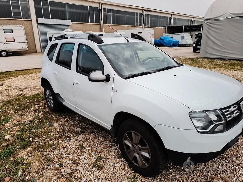 Usata Dacia Duster 110 CV (80 kW) 2014 Bianco SUV