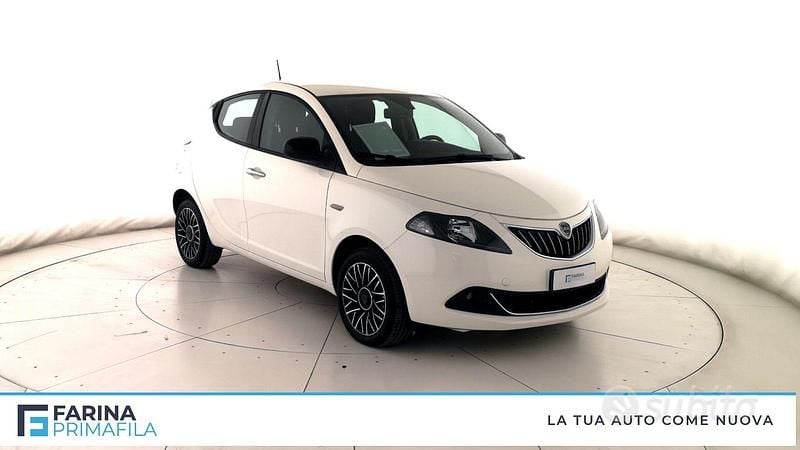 Usata Lancia Ypsilon 2024 Bianco Utilitaria