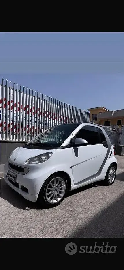 Usata Smart ForTwo Coupé 61 CV (44 kW) 2012 Bianco Coupé
