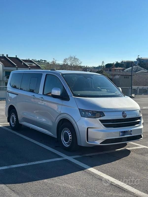 Usado VW T7 170 CV (125 kW) 2025 Gris Van