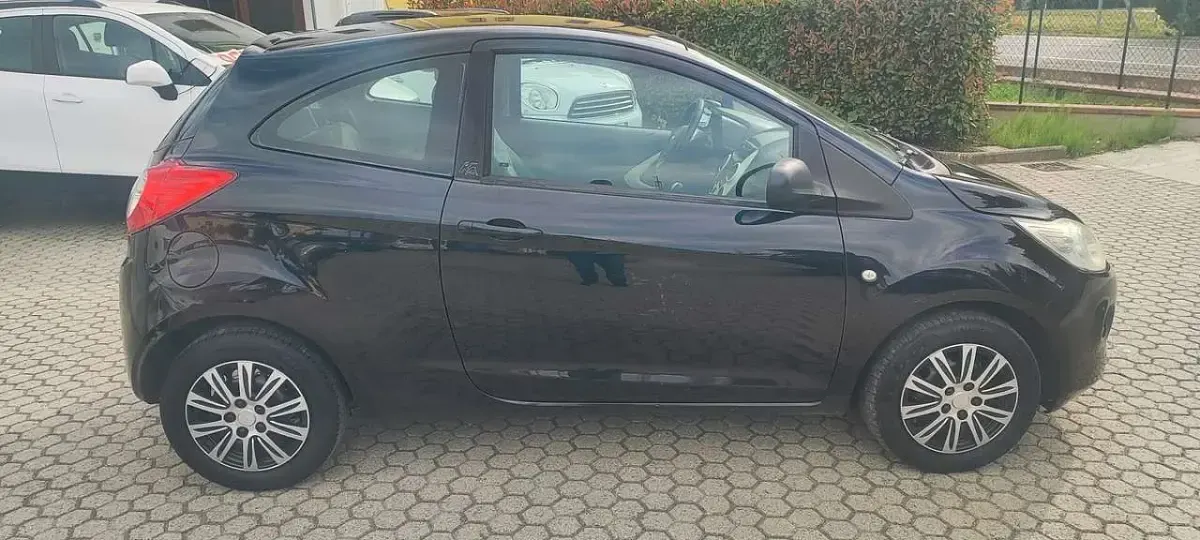 Usata Ford Ka 69 CV (50 kW) 2011 Nero Utilitaria