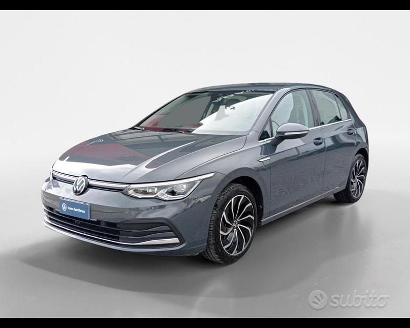 Usata VW Golf VIII Style 131 CV (96 kW) 2023 Grigio Berlina
