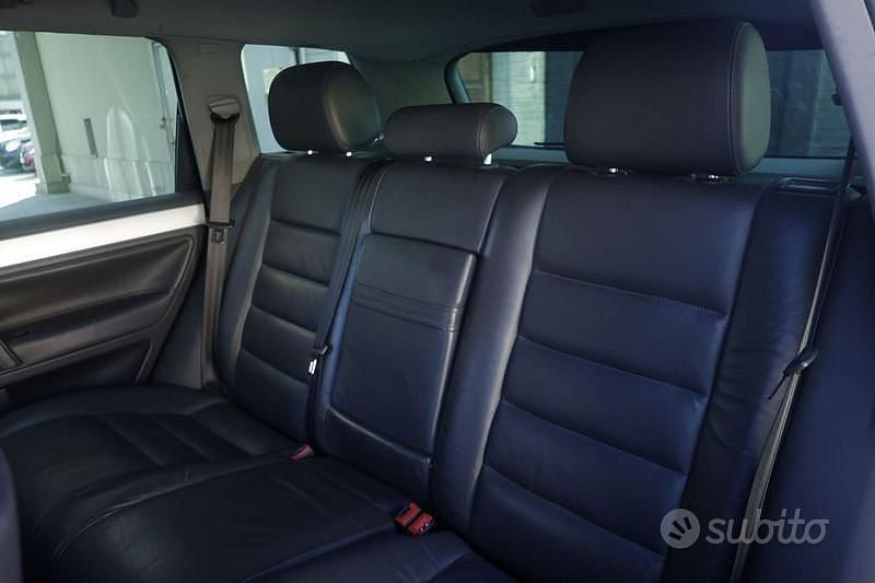 Usata VW Touareg Exclusive 174 CV (127 kW) 2006 Nero SUV