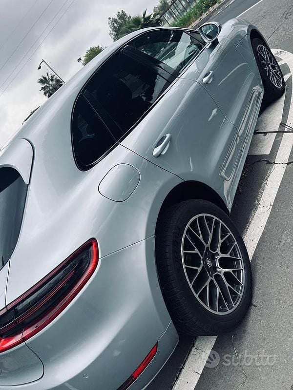 Usata Porsche Macan 250 CV (183 kW) 2015 Grigio SUV