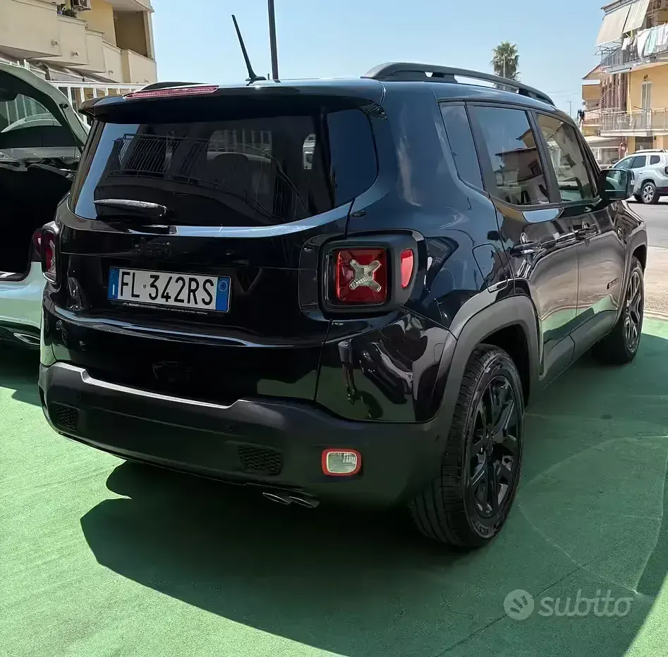 Usata Jeep Renegade Limited 120 CV (88 kW) 2017 Nero SUV