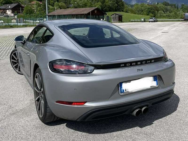 Grigio Usata 2018 Porsche 718 Cayman Coupé | 48.000 € (Super prezzo) - Immagine 1/1