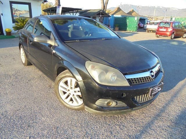 Nero Usata 2007 Opel Astra GTC Enjoy Berlina | 1200 € (Ottimo prezzo) - Immagine 1/4