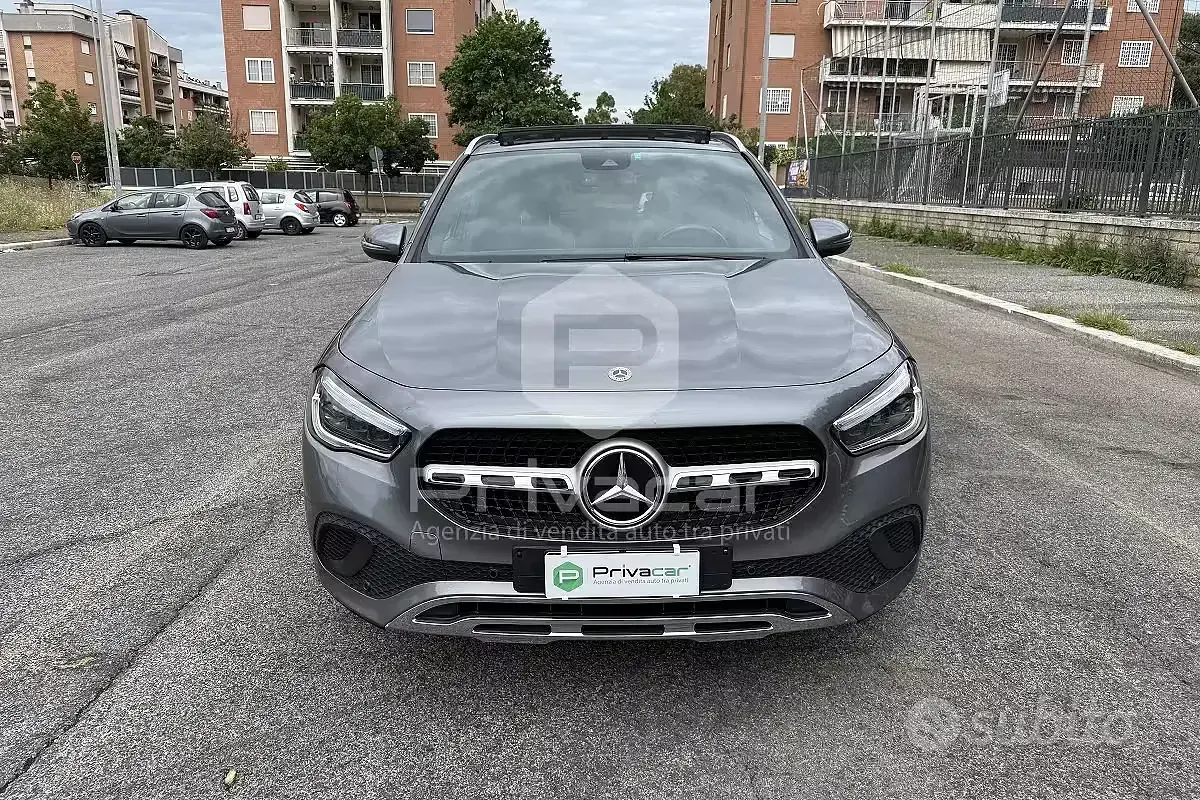 Begagnad Mercedes GLA250 160 HK (117 kW) 2021 Grå SUV