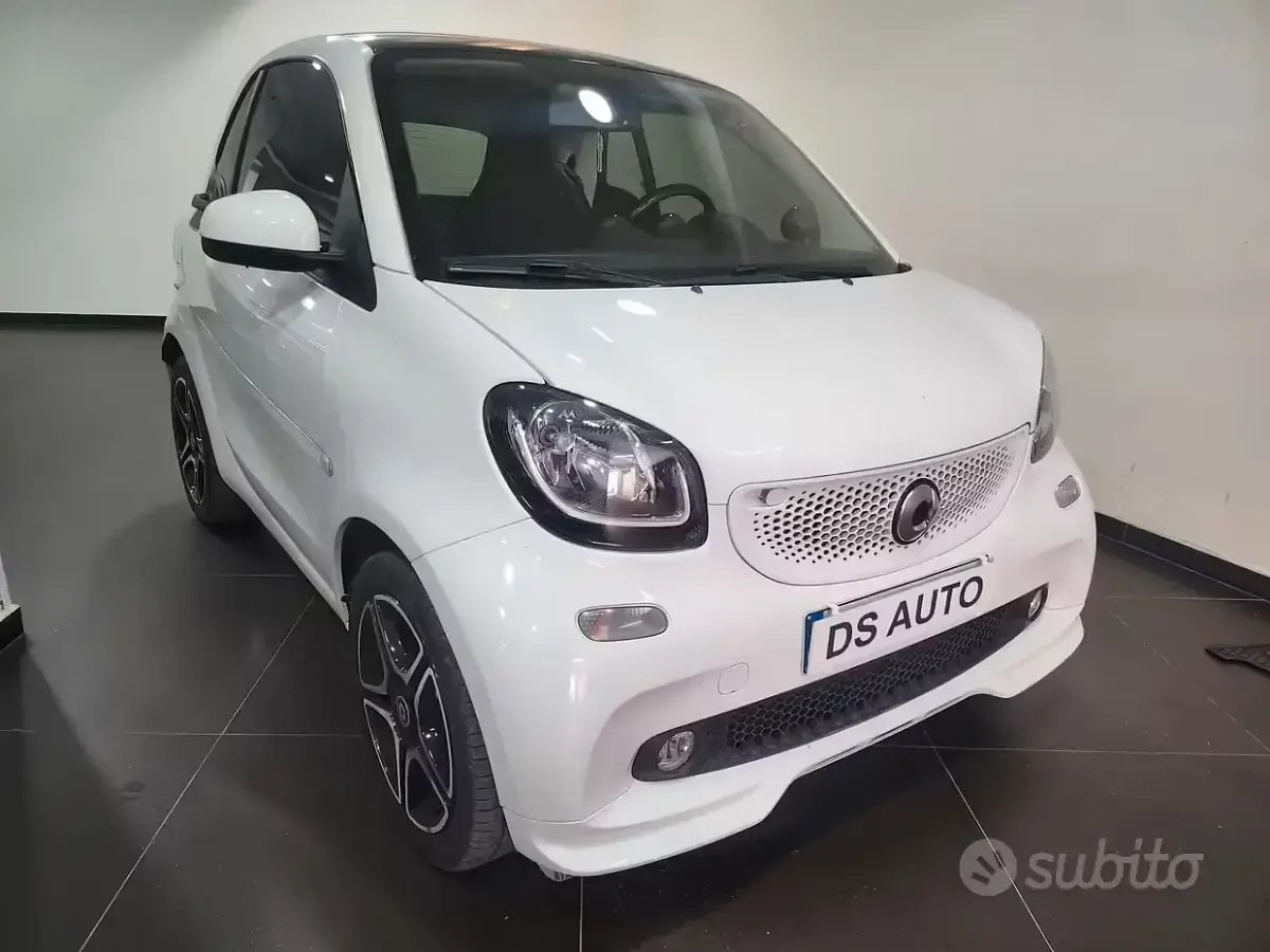 Usata Smart ForTwo Coupé Brabus 90 CV (66 kW) 2019 Bianco Coupé