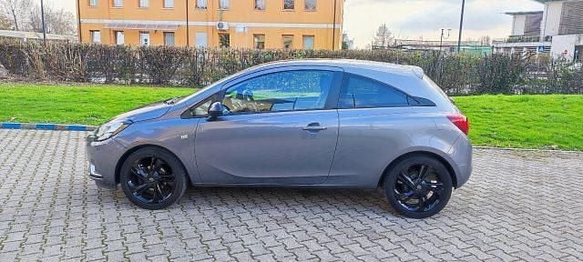 Usata Opel Corsa 2015 Nero Coupé