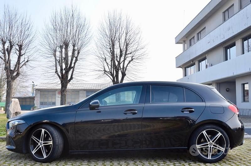 Usata Mercedes A200 AMG Edition 1 150 CV (110 kW) 2021 Nero Berlina