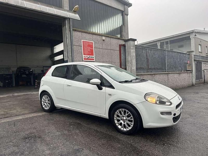 Usata 2015 Fiat Grande Punto S Due volumi | 3800 € (Ottimo prezzo) - Immagine 1/4