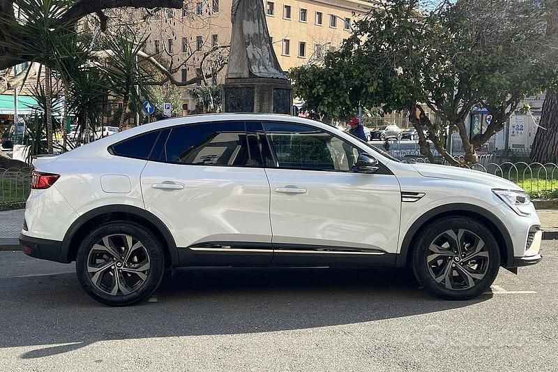 Usata Renault Arkana Techno 145 CV (106 kW) 2023 Bianco SUV