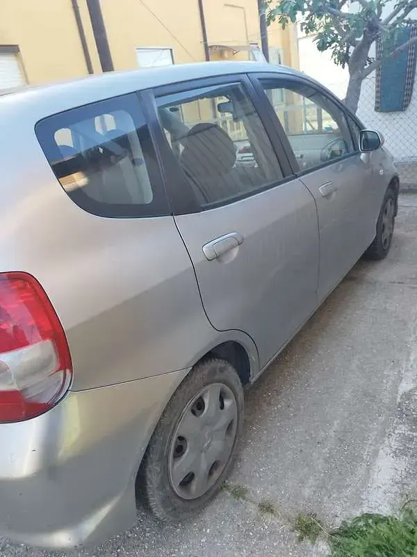 Usata Honda Jazz S 78 CV (57 kW) 2006 Grigio Utilitaria