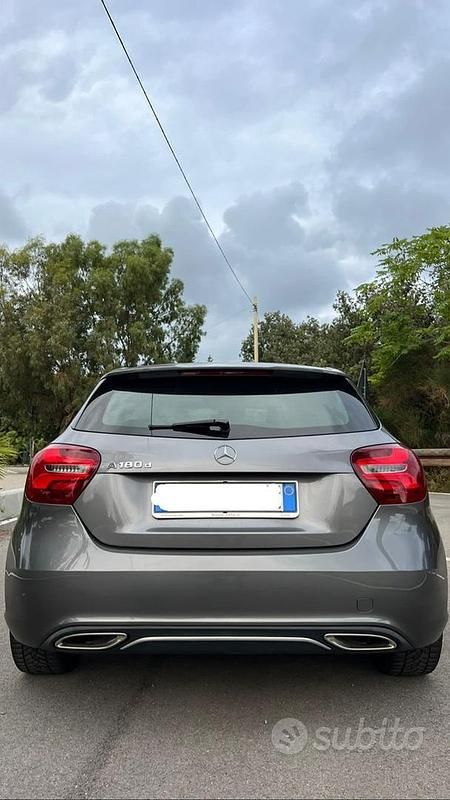 Usata Mercedes A180 2017 Grigio Utilitaria