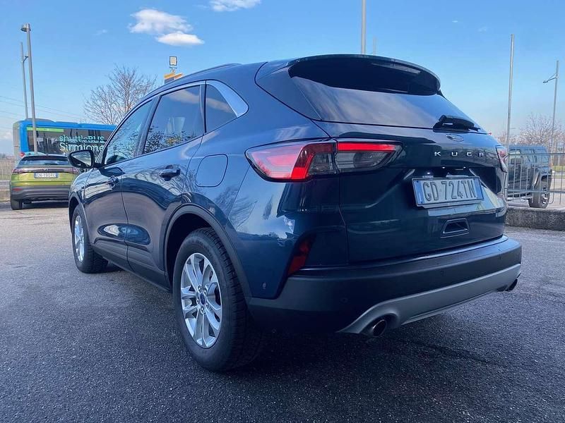 Usata Ford Kuga Titanium 120 CV (88 kW) 2020 Blu/azzurro SUV