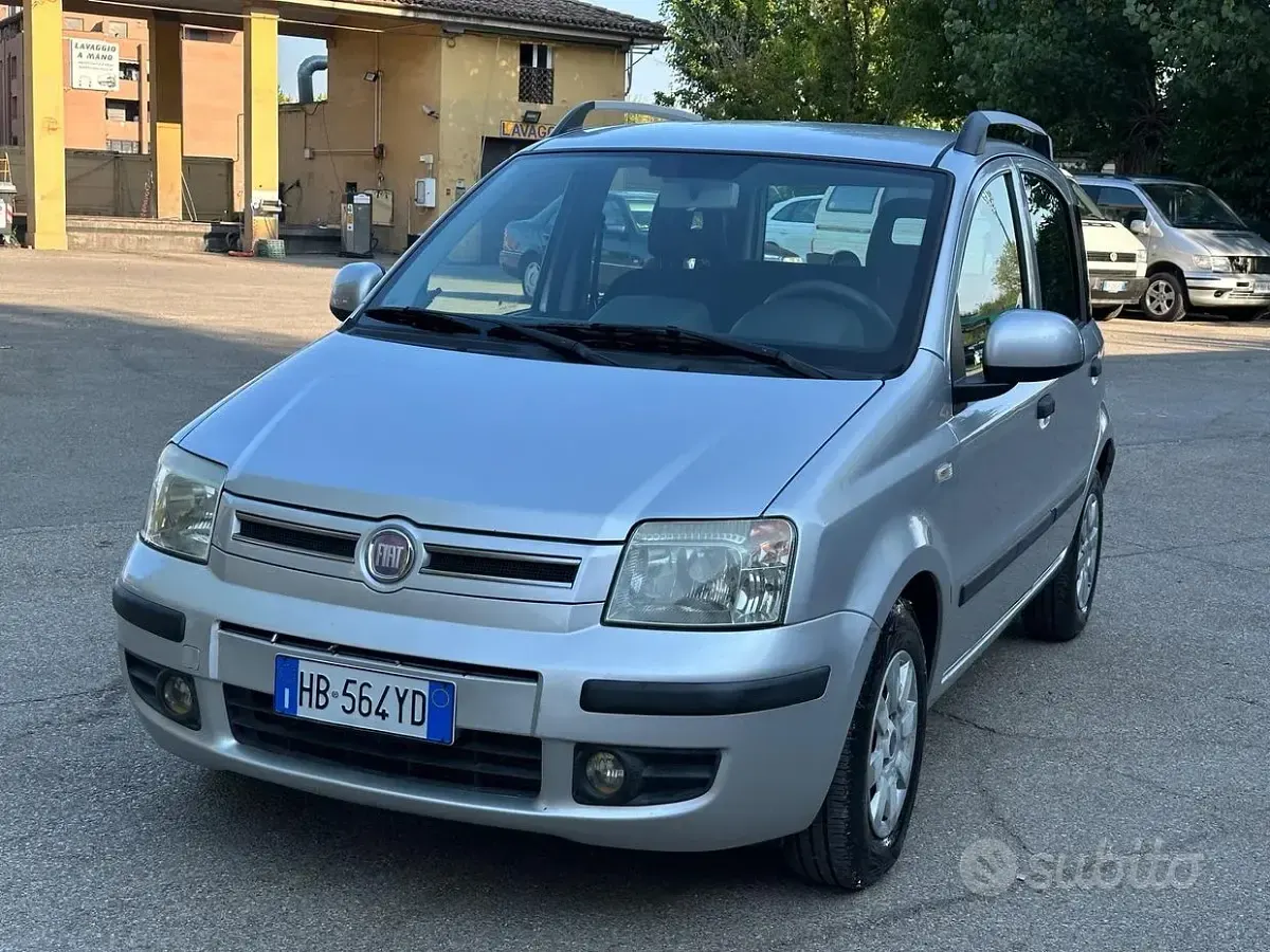 Usata Fiat Panda Emotion 69 CV (50 kW) 2011 Utilitaria