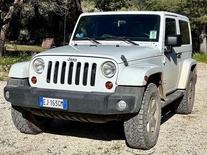 Usata Jeep Wrangler 200 CV (147 kW) 2011 Bianco SUV