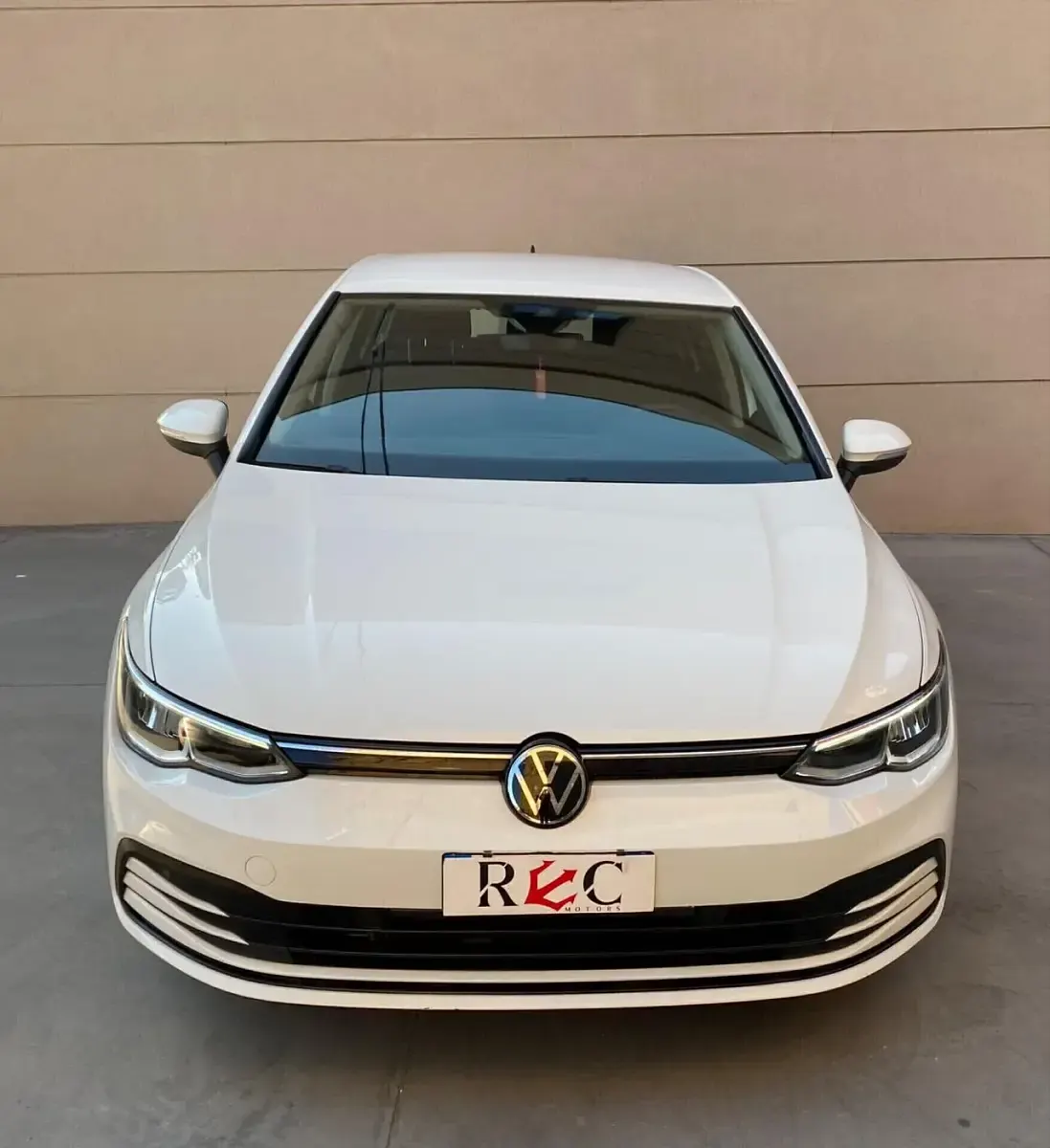Usata VW Golf VIII Life 110 CV (80 kW) 2022 Bianco Station wagon