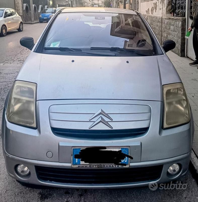 Grigio Usata 2004 Citroën C2 Due volumi | 650 € - Immagine 1/4