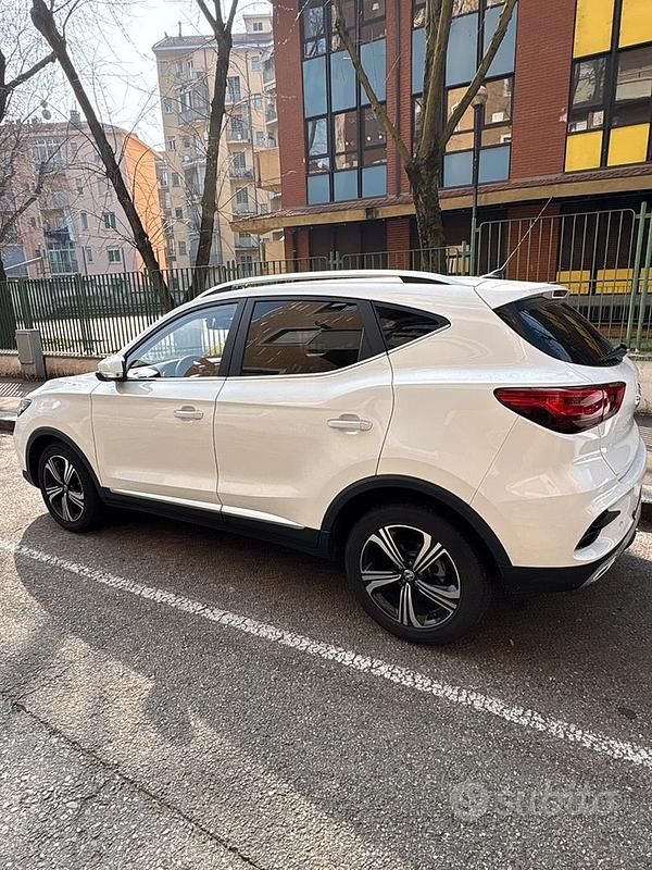 Usata MG ZS 111 CV (81 kW) 2023 Bianco SUV