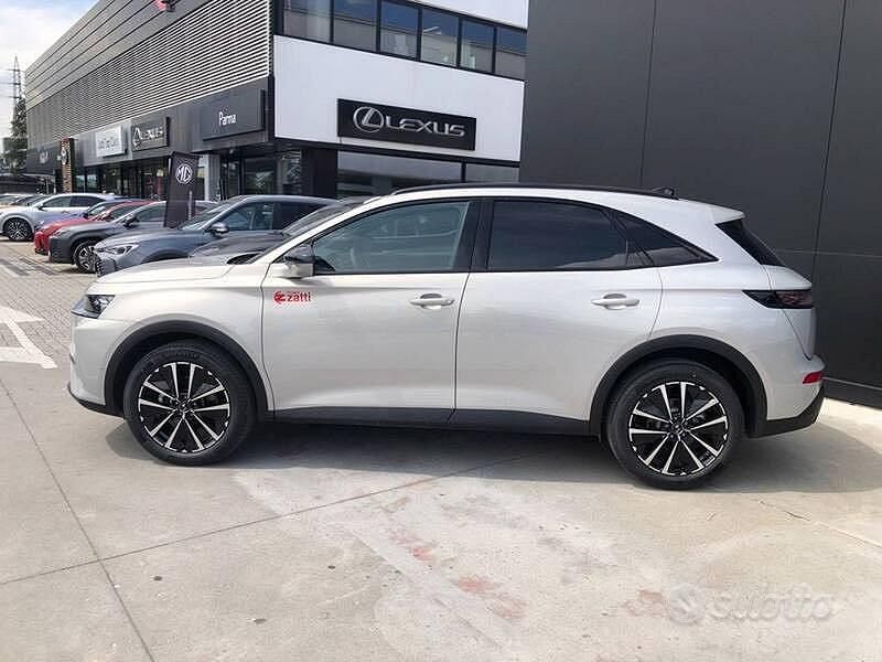 Nuova DS Automobiles DS7 Crossback 2025 Grigio SUV