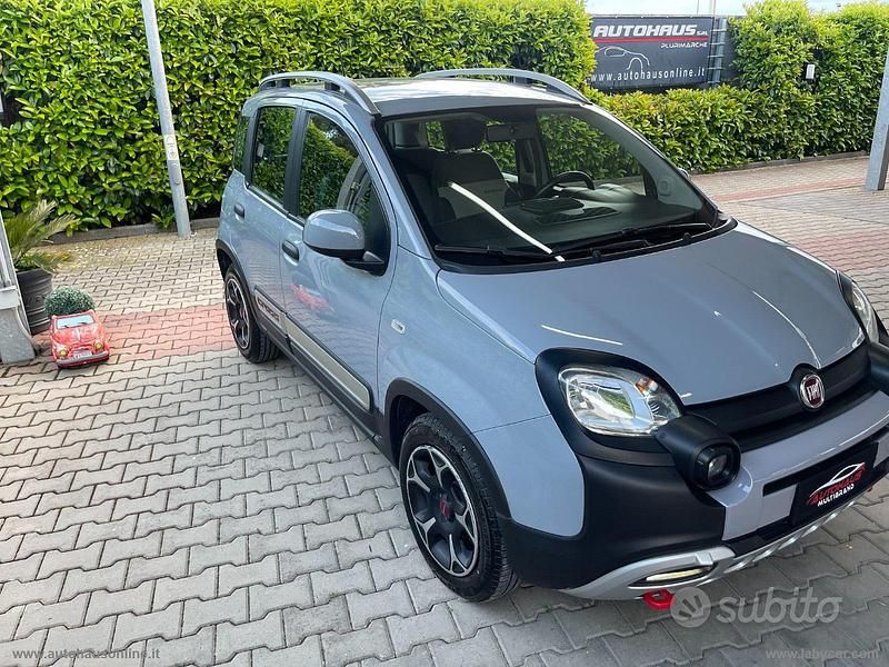 Usata Fiat Panda Cross Cross 69 CV (50 kW) 2022 Grigio Utilitaria