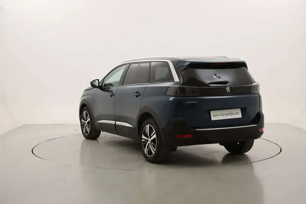 Usata Peugeot 5008 Allure 131 CV (96 kW) 2021 Blu SUV