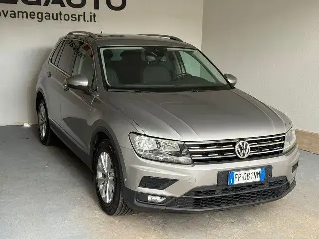 Usata VW Tiguan Business 150 CV (110 kW) 2018 Grigio SUV
