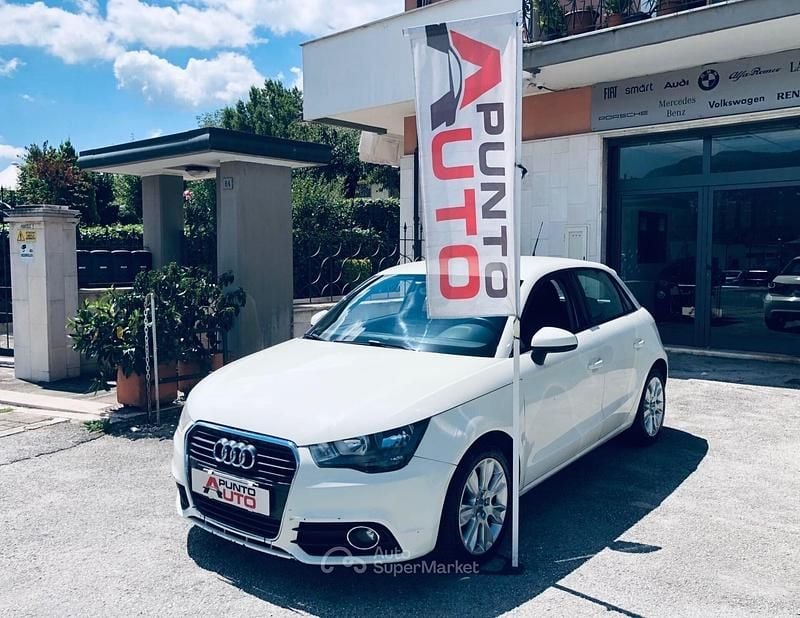 Usata Audi A1 Ambition 90 CV (66 kW) 2012 Bianco Utilitaria