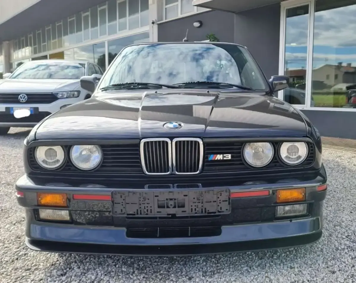 Usata BMW M3 215 CV (158 kW) 1990 Nero Utilitaria