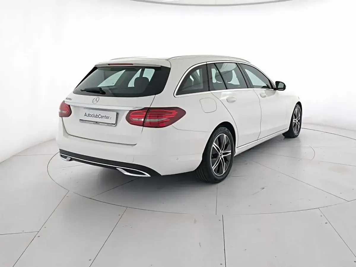 Usata Mercedes C200 160 CV (117 kW) 2019 Bianco Station wagon