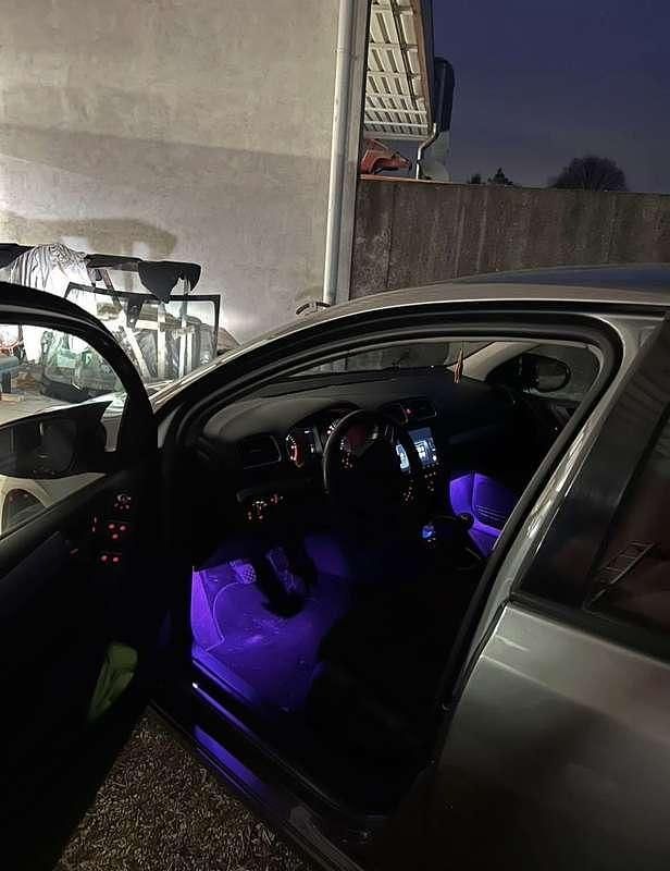 Usata VW Golf VI Highline 105 CV (77 kW) 2011 Utilitaria