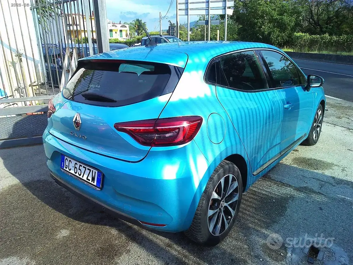 Usata Renault Clio V Intens 86 CV (63 kW) 2020 Bluazzurro Berlina