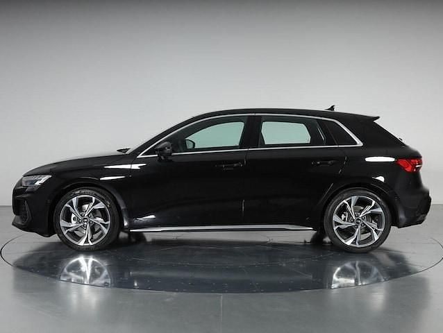 Usata Audi A3 S-Line 150 CV (110 kW) 2025 Nero mito metallizzato Berlina