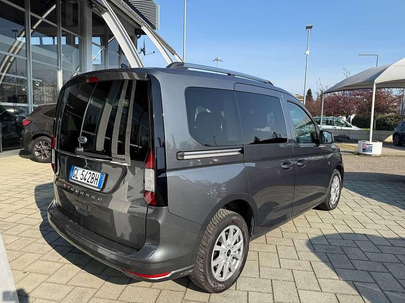 Usata Ford Tourneo Connect 114 CV (83 kW) 2022 Grigio Monovolume