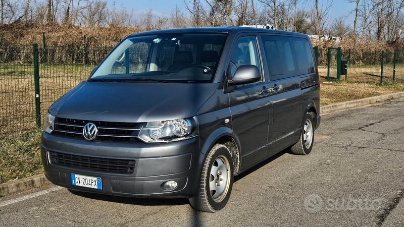 Usata 2011 VW Multivan Monovolume | 17.000 € (Super prezzo) - Immagine 1/4