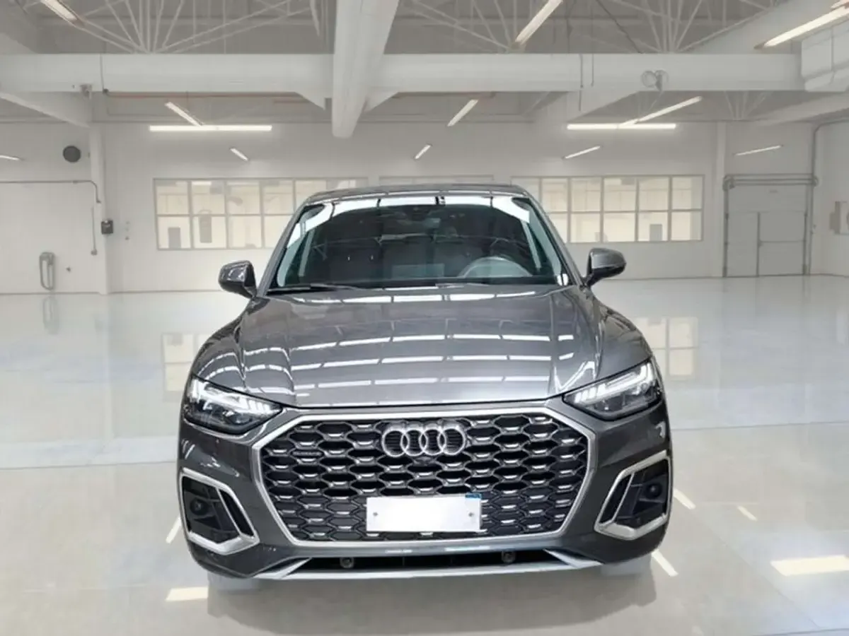 Usata Audi Q5 Sportback S-Line 204 CV (150 kW) 2021 Grigio SUV