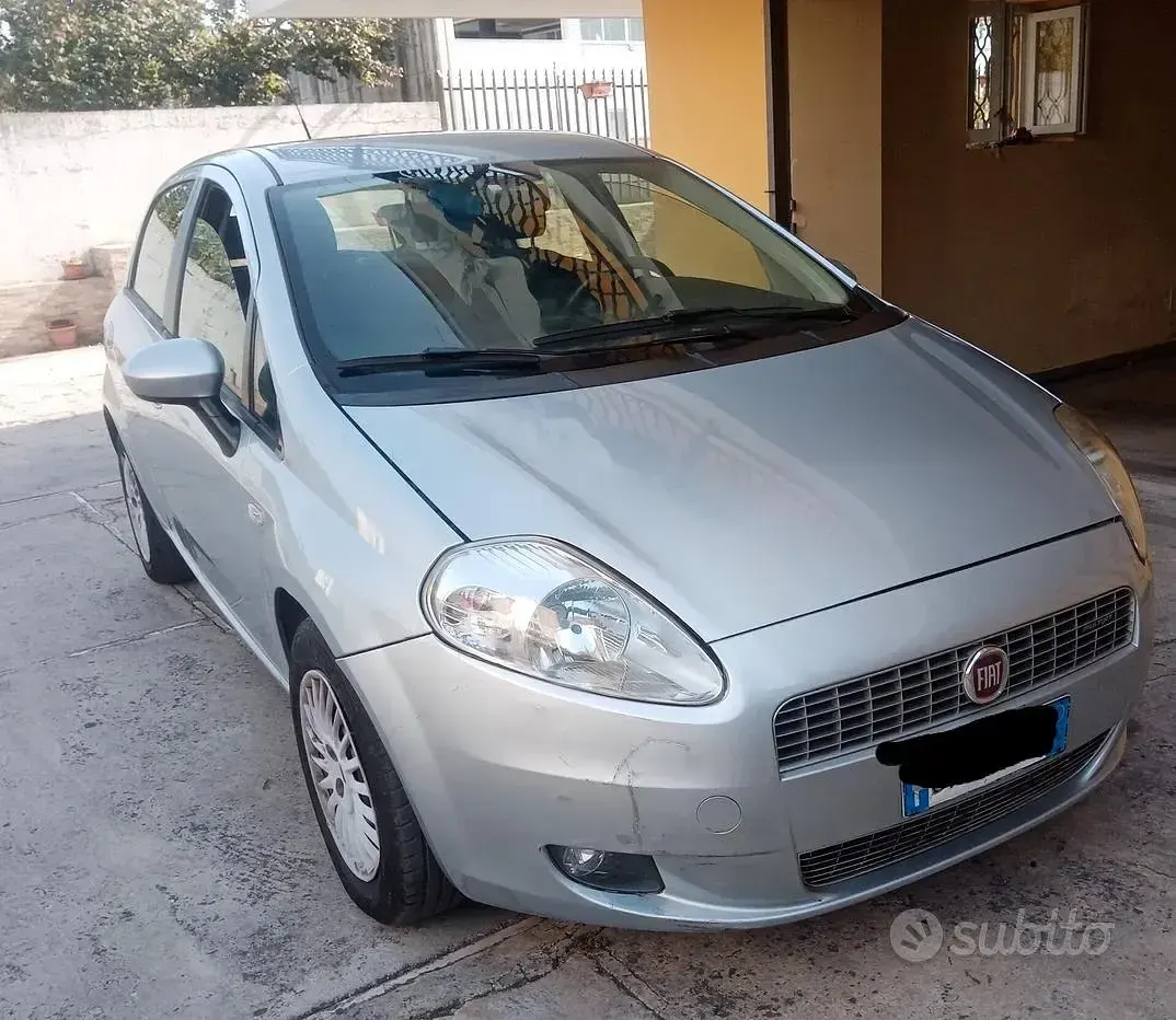 Usata Fiat Grande Punto Dynamic 75 CV (55 kW) 2009 Utilitaria