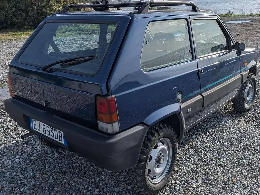 Usata Fiat Panda 4x4 Club 54 CV (39 kW) 1997 Blu/azzurro Utilitaria